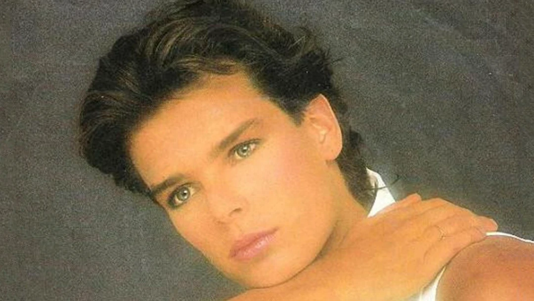 Передача Stephanie De Monaco. Irresistible (english version of 'Ouragan')