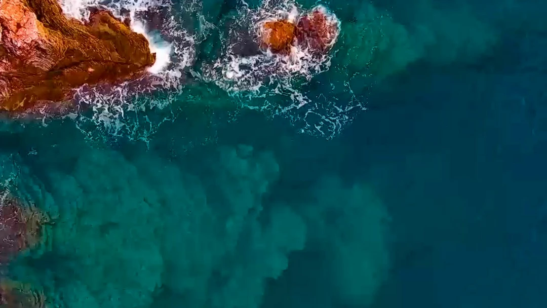 Передача Скалы в море Черногория