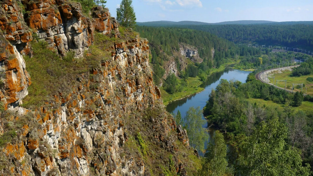 Передача Уральские скалы