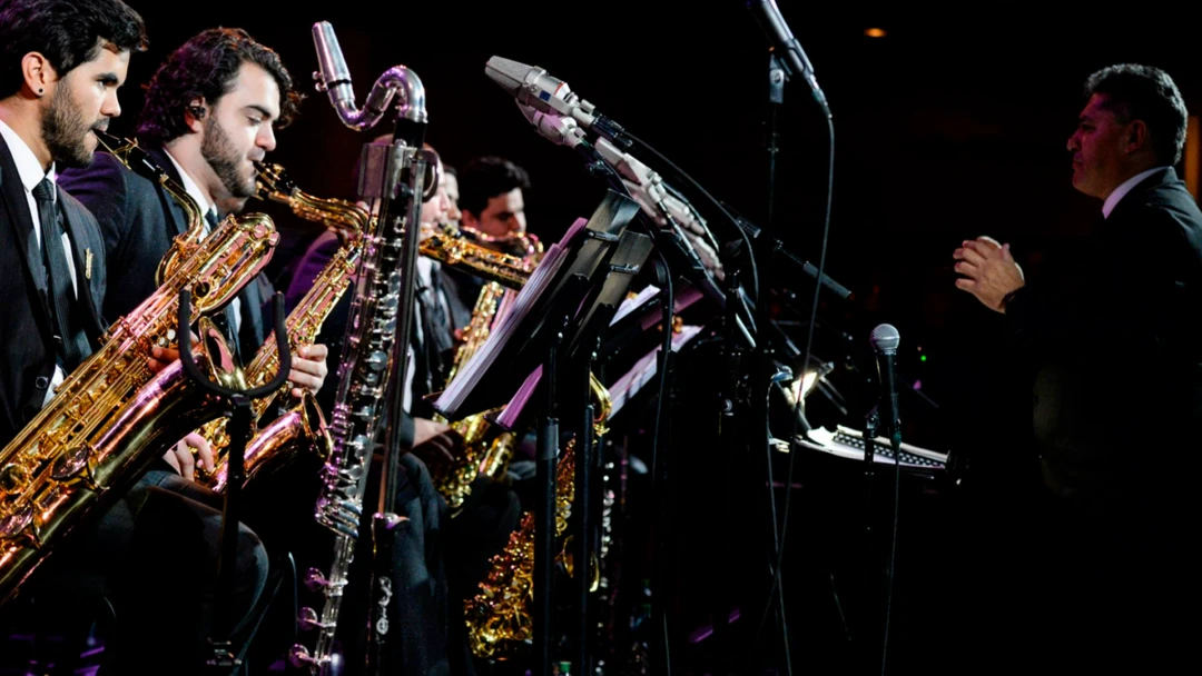 Передача Simon Bolivar Big Band Jazz