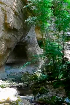 Рядом с водопадом Шакуран