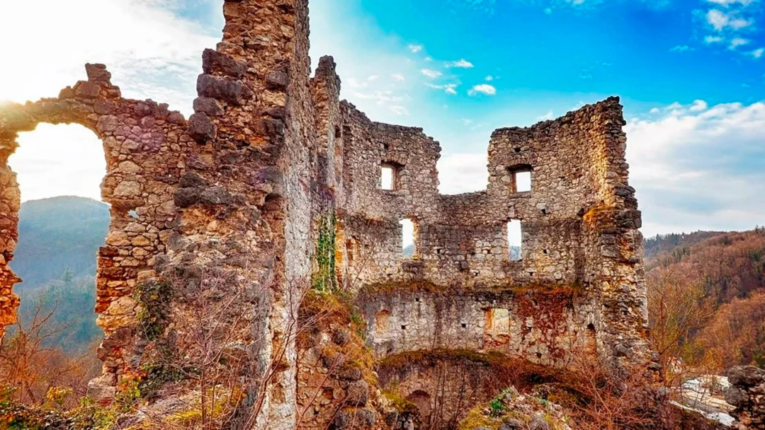 Передача Замок Самобор, Хорватия