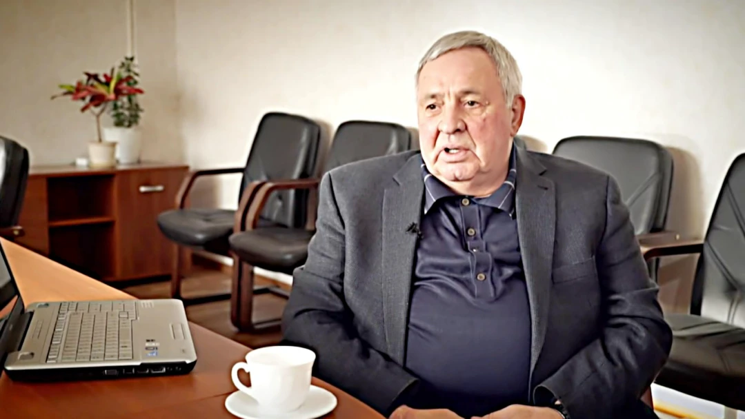 Фильм Алексей Фатьянов. Лучше петь, чем плакать