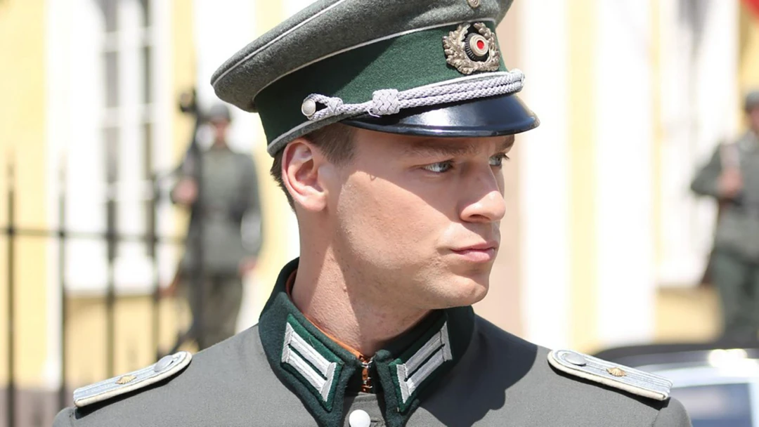 Сериал Снайперы: Любовь под прицелом