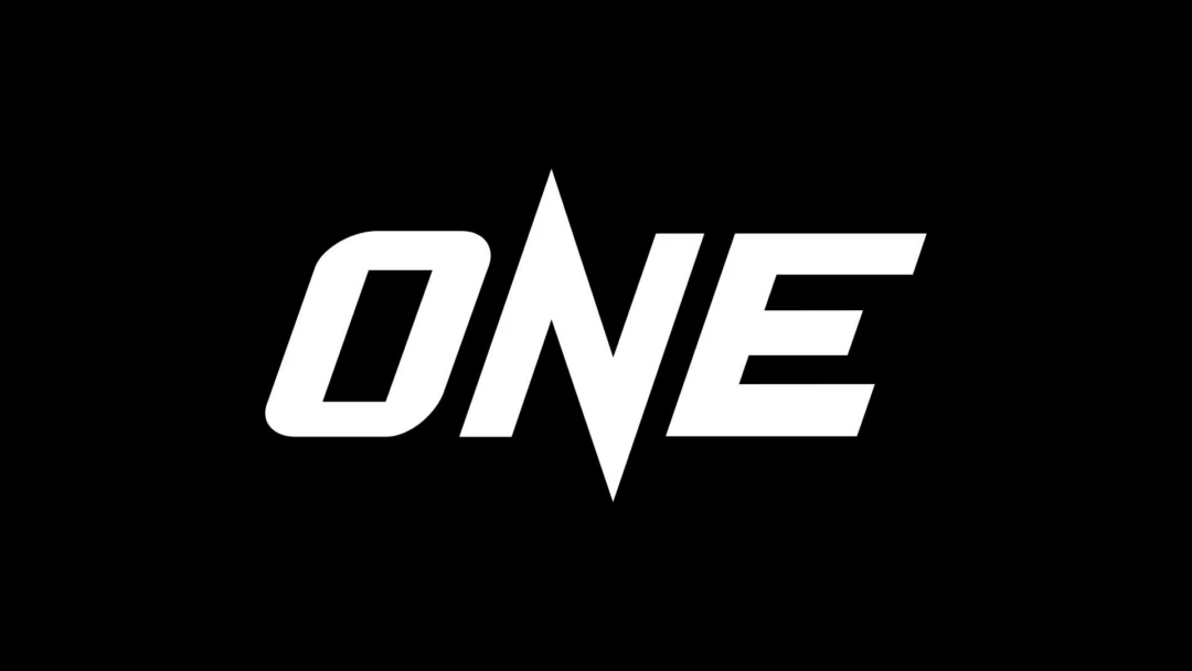 Передача Смешанные единоборства. One FC. Супербон против Масааки Ноири. Родтанг Джитмуангнон против Нонг-О Хамы. Трансляция из Японии