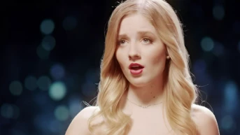 Jackie Evancho. Pedestal