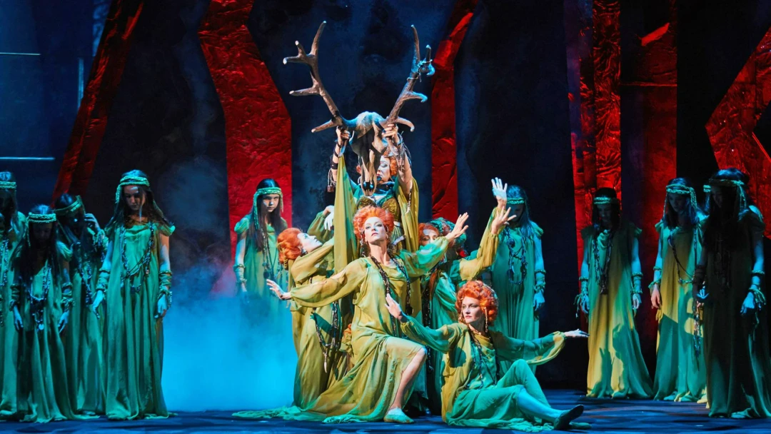 Передача «Бал-Маскарад» Опера Джузеппе Верди в 3-х действиях