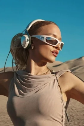 Annie Sollange. Live @ Dumont Dunes, California Melodic Techno and Afro House Dj