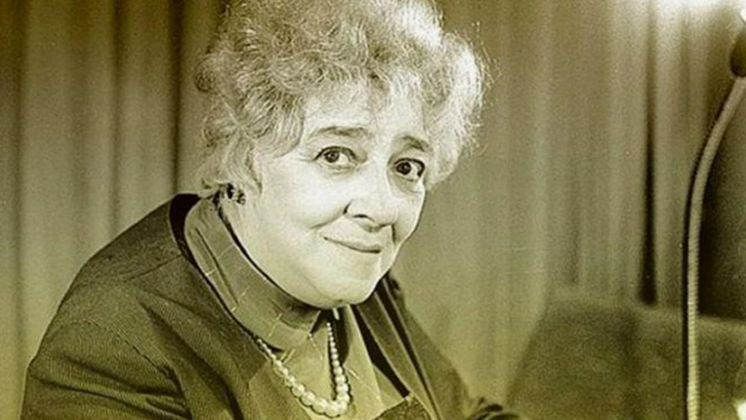 Фильм К 130-летию со дня рождения Фаины Раневской. «Красота — страшная сила»
