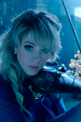 Lindsey Stirling. Carol of the Bells