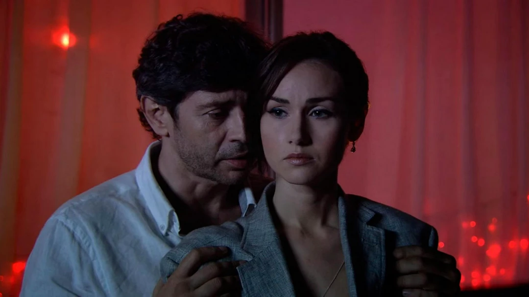 Сериал Обучаю игре на гитаре