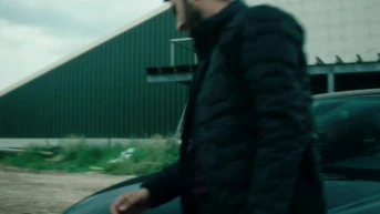Я говорил с ней, Гитлер