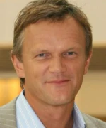 Цезары Пазура