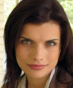 Анна Азарова