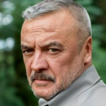 Месут Акуста