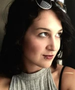 Кассандра Вэнс