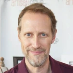 Кристофер Хейердал