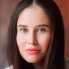 Илана Исакжанова