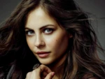 Уилла Холланд