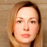 Анна Тараторкина