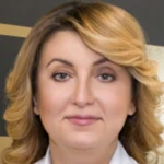Нелли Яралова