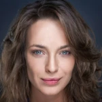 Анна Попова