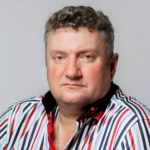 Олег Комаров