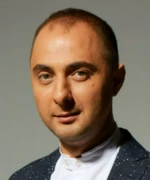 Демис Карибидис