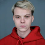 Владислав Коноплёв