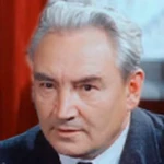 Игорь Безяев